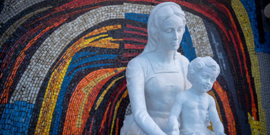Madonna and Child Statue